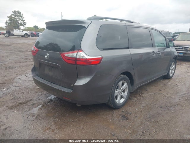 Toyota Sienna Le 8 Passenger 2017 5TDKZ3DC7HS787140 Image 4