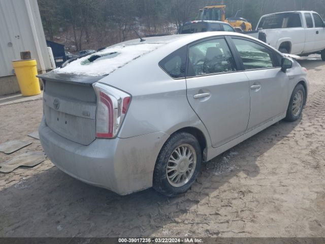 JTDKN3DU6F0427636 Toyota Prius Two