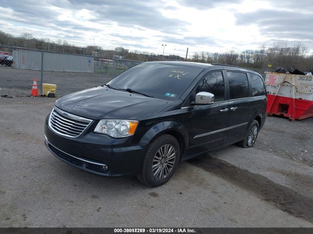 2C4RC1CG9GR166157 Chrysler Town & Country Touring-l Anniversary Edition