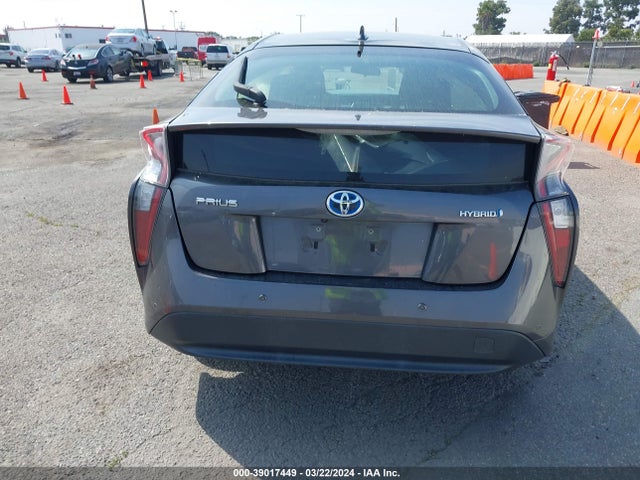 Toyota Prius Two 2017 JTDKBRFU8H3572154 Image 16