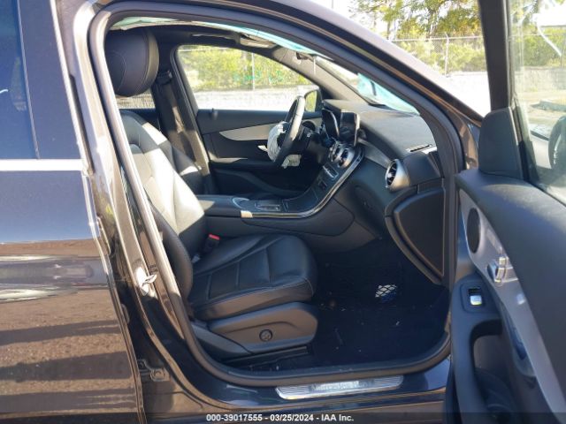WDC0G8DB1LF694571 Mercedes-Benz GLC 300