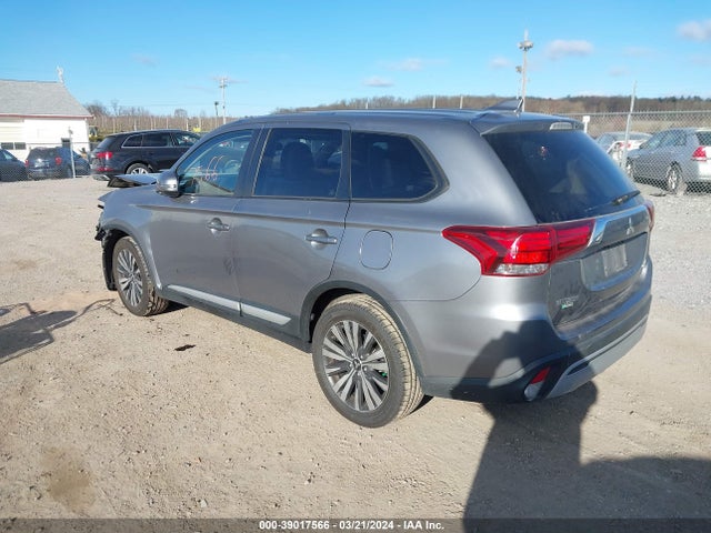 JA4AZ3A3XKZ042267 Mitsubishi Outlander Se