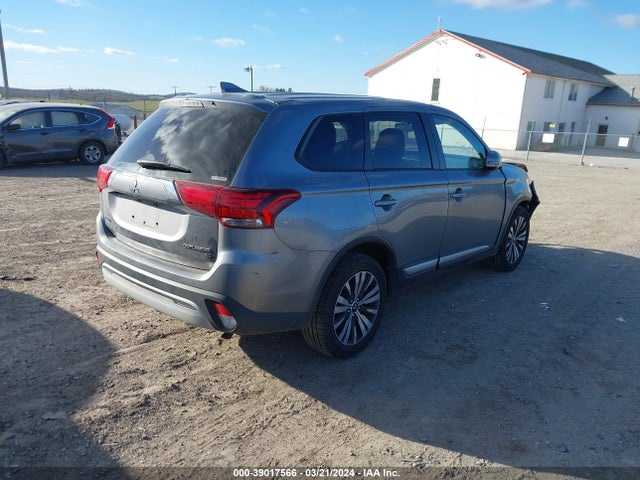 JA4AZ3A3XKZ042267 Mitsubishi Outlander Se