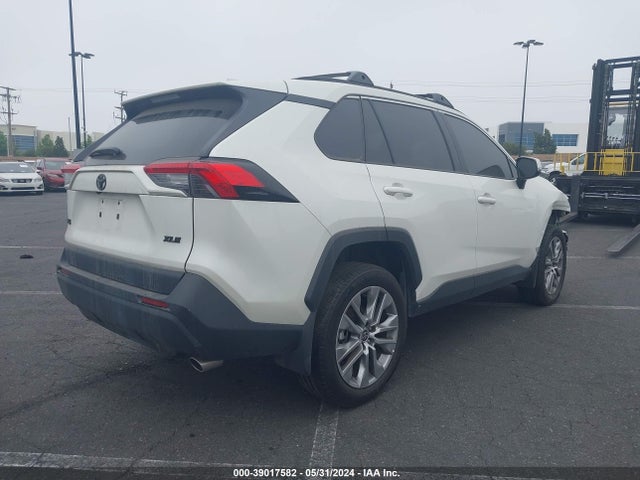 Toyota Rav4 Xle Premium 2022 2T3C1RFV4NW232976 Image 4