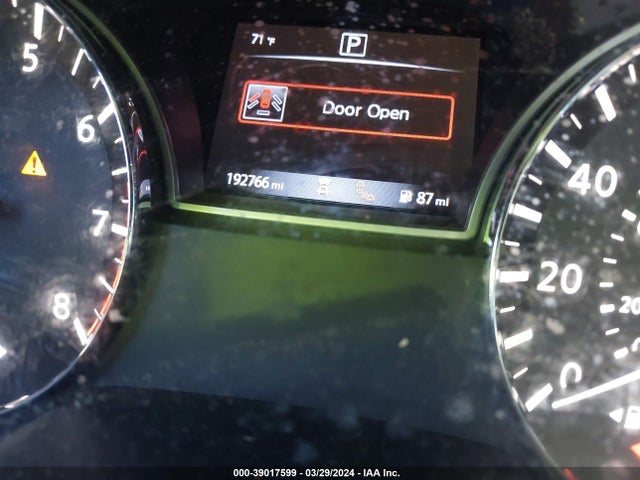 Nissan Pathfinder Platinum 2017 5N1DR2MN2HC639642 Image 16