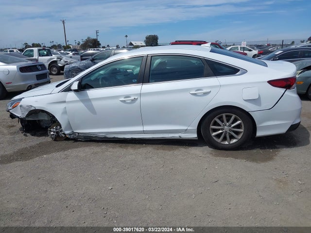 Hyundai SONATA SE 2019 5NPE24AF0KH761420 Image 14