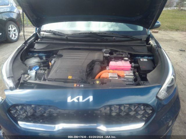 KNDCB3LC1N5534357 KIA NIRO LX