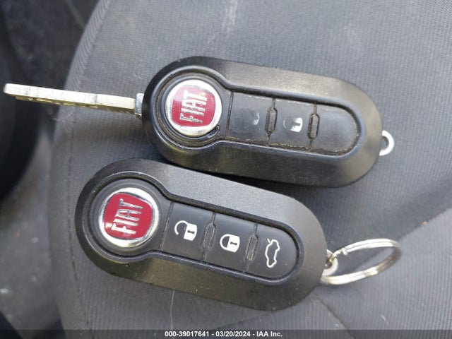 2013 FIAT 500 3C3CFFAR0DT560240 Photo 10
