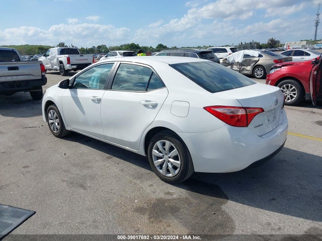 Toyota COROLLA LE 2018 2T1BURHE3JC059987 Image 3