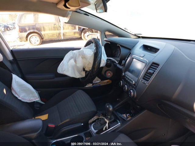 KIA FORTE S 2018 3KPFL4A76JE217565 Image 5