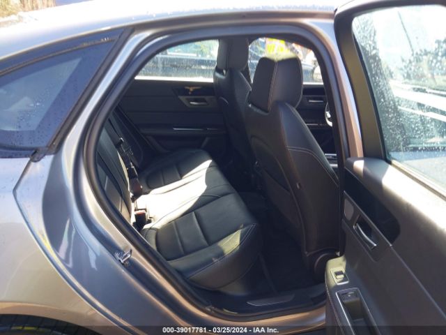 SAJBX4GX7LCY86255 Jaguar Xf 30t Checkered Flag Awd Automatic