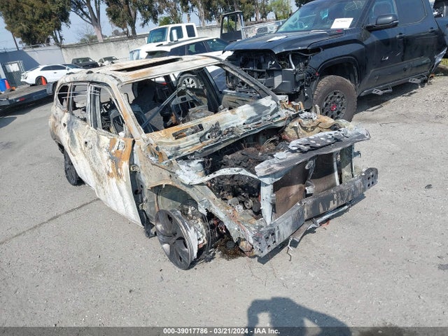 Toyota Highlander Xle 2022 5TDHZRAHXNS131443 Image 1