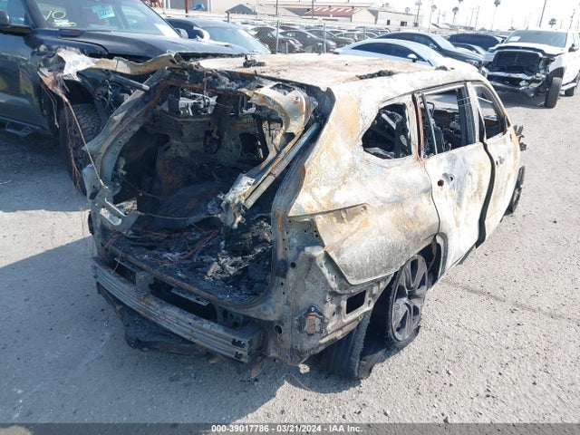 Toyota Highlander Xle 2022 5TDHZRAHXNS131443 Image 4