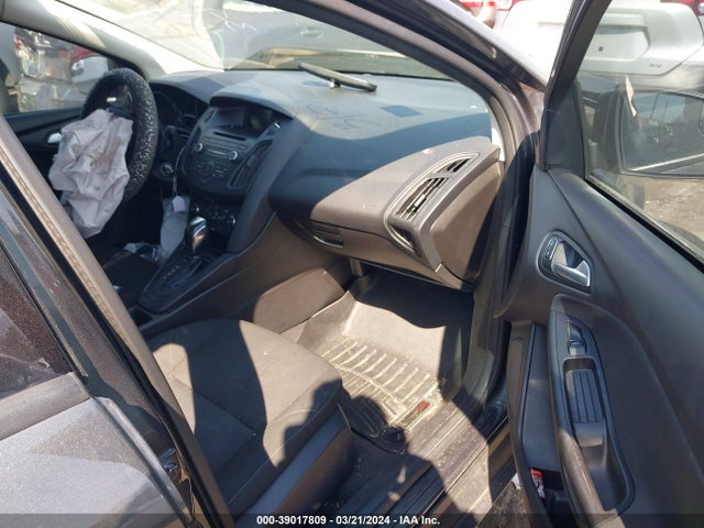 Ford FOCUS SE 2016 1FADP3F20GL213925 Image 5