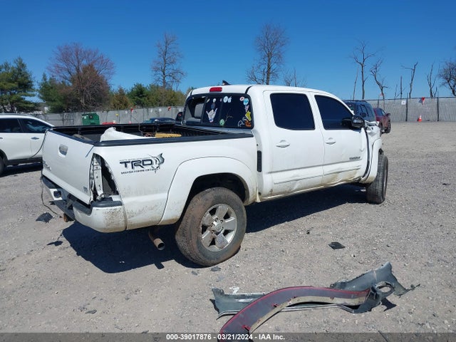 Toyota Tacoma Base V6 2015 5TFLU4EN2FX127460 Image 4