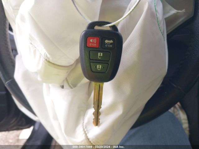 5YFBURHE9FP275589 Toyota Corolla S Plus