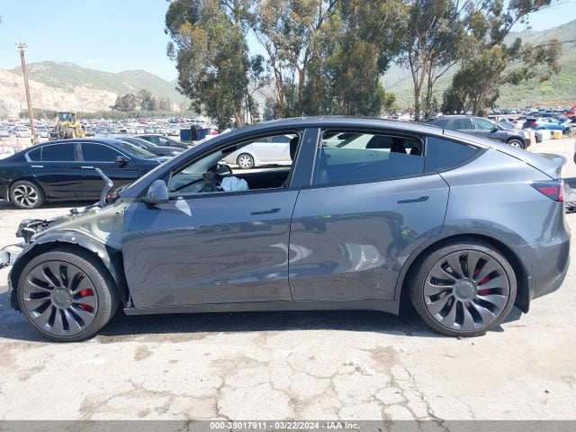 7SAYGDEF4NF315155 Tesla Model Y Performance Dual Motor All-wheel Drive