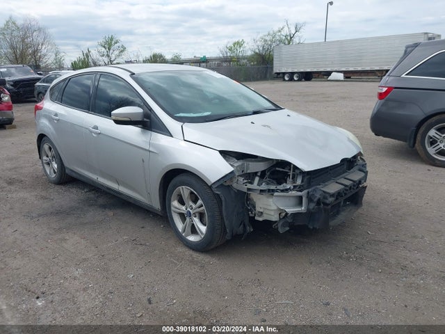 Ford FOCUS SE 2014 1FADP3K22EL392651 Image 1