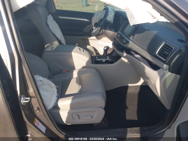 Toyota Highlander Xle 2018 5TDKZRFH8JS285657 Image 5