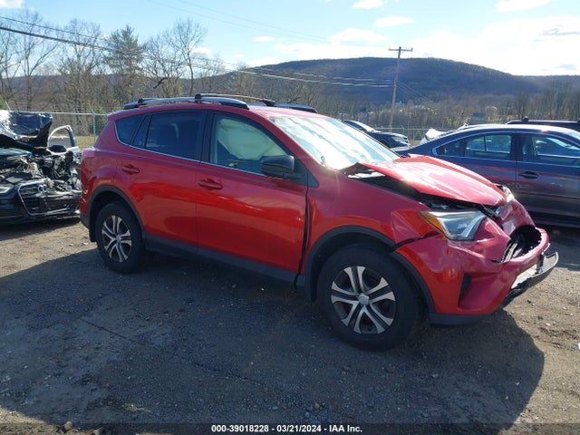Toyota RAV4 LE 2016 JTMBFREV2GJ070202 Image 1