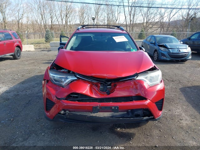 Toyota RAV4 LE 2016 JTMBFREV2GJ070202 Image 12