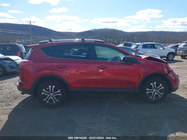 Toyota RAV4 LE 2016 JTMBFREV2GJ070202 Image 13