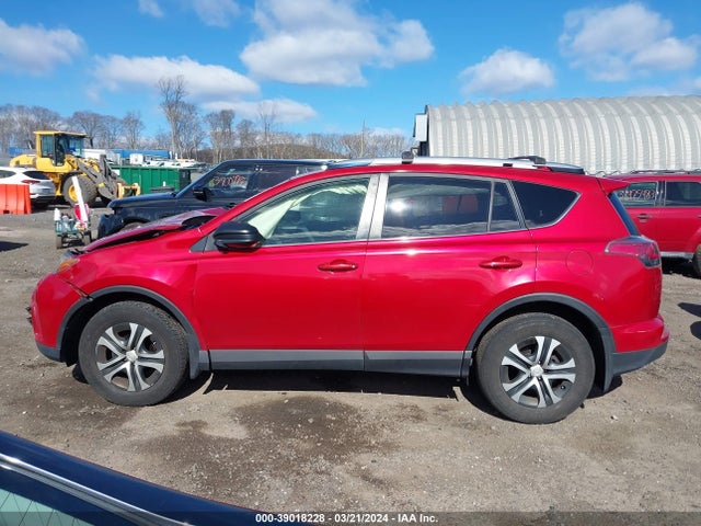 Toyota RAV4 LE 2016 JTMBFREV2GJ070202 Image 14