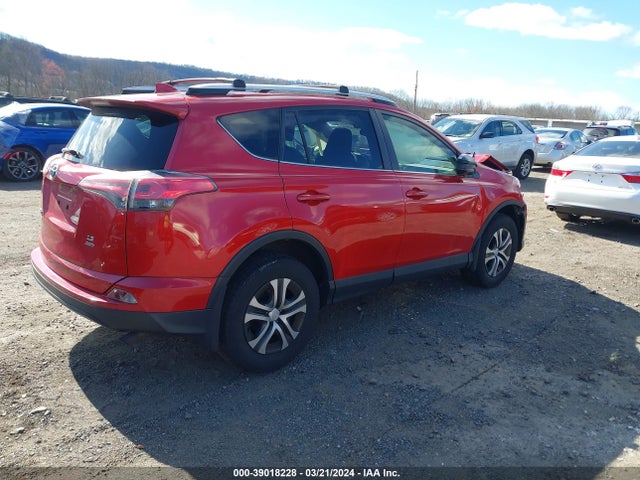 Toyota RAV4 LE 2016 JTMBFREV2GJ070202 Image 4