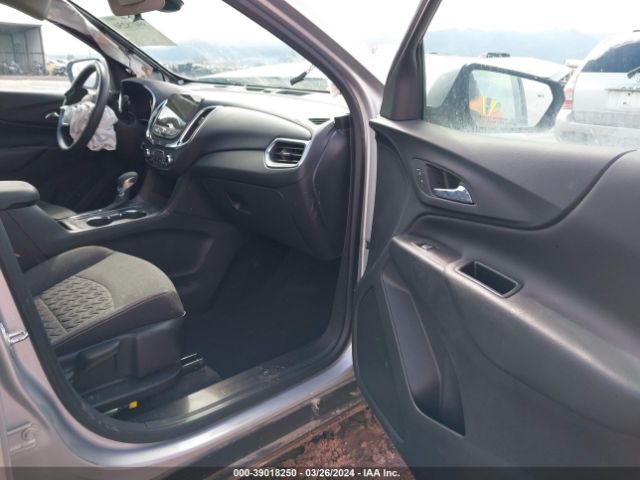 3GNAXUEV2NL172558 Chevrolet Equinox Awd Lt