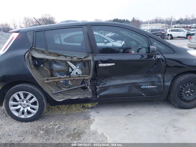 Nissan LEAF S 2015 1N4AZ0CP4FC324410 Image 6