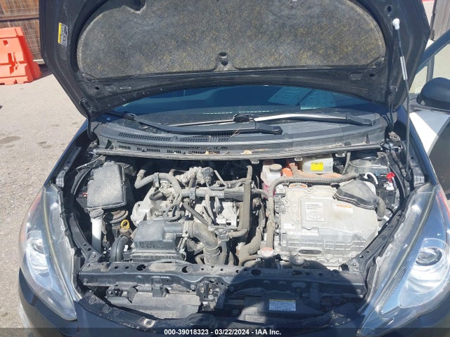 Toyota Prius C Two 2016 JTDKDTB33G1122488 Image 10