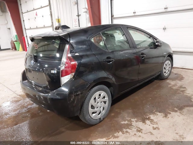 Toyota Prius C Two 2016 JTDKDTB33G1122488 Image 4