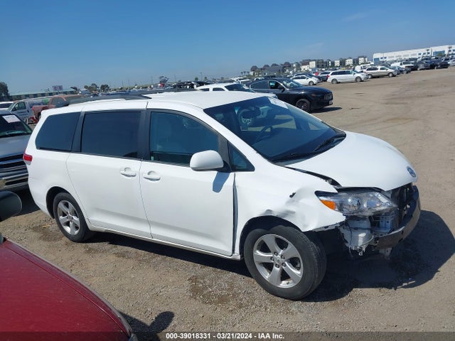 Toyota Sienna Le V6 8 Passenger 2014 5TDKK3DC3ES407291 Image 14