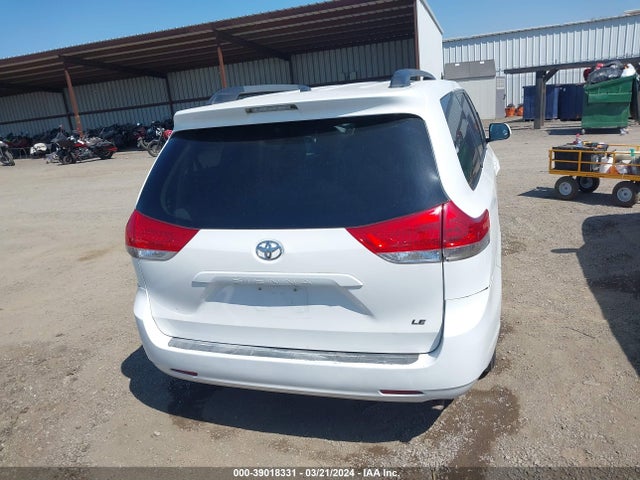 Toyota Sienna Le V6 8 Passenger 2014 5TDKK3DC3ES407291 Image 17
