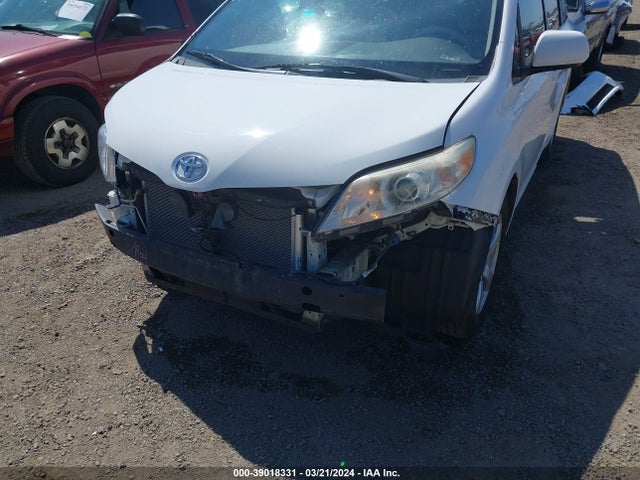 Toyota Sienna Le V6 8 Passenger 2014 5TDKK3DC3ES407291 Image 6