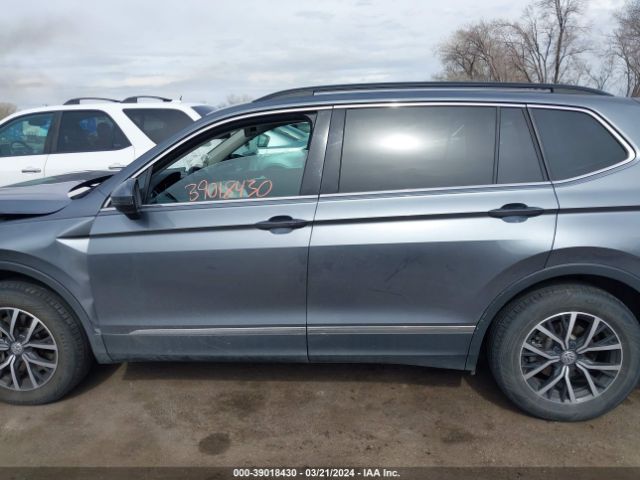 3VV2B7AX5LM141995 Volkswagen Tiguan 2.0t Se/2.0t Se R-line Black/2.0t Sel