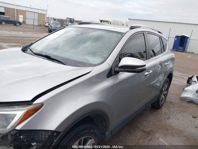 Toyota Rav4 Xle 2018 JTMWFREV0JD124667 Image 15