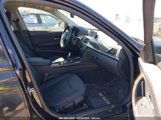 WBA3B1G52FNT63830 BMW 320i