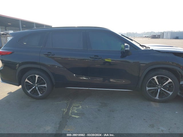 Toyota Highlander Xse 2022 5TDLZRAH5NS107786 Image 13