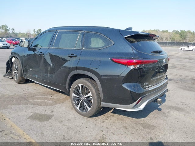 Toyota Highlander Xse 2022 5TDLZRAH5NS107786 Image 3
