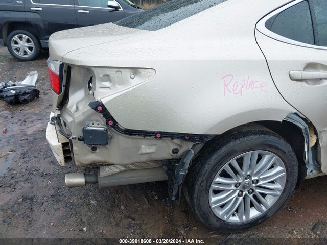 Lexus ES 350 2014 JTHBK1GG5E2128448 Image 19