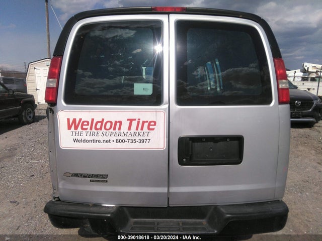 Chevrolet Express 2500 Work Van 2016 1GCWGAFF3G1277771 Image 16