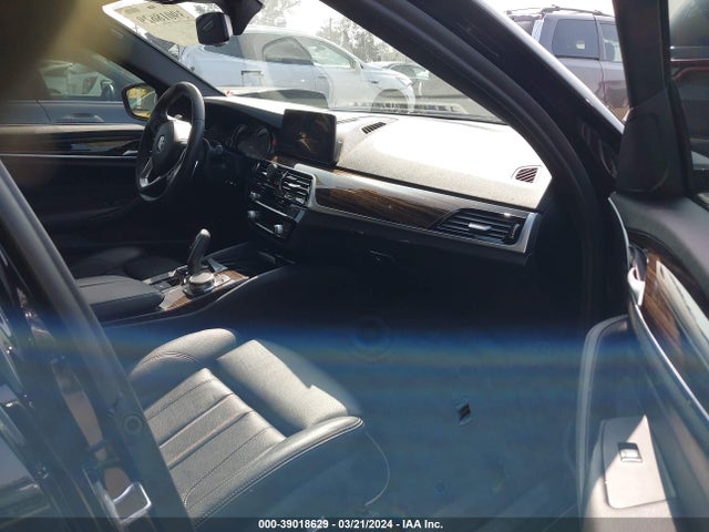 WBAJA9C50JB252962 BMW 530e Iperformance