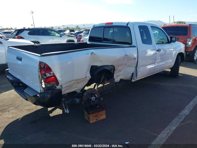 Toyota Tacoma 2014 5TFTX4CN8EX044656 Image 4