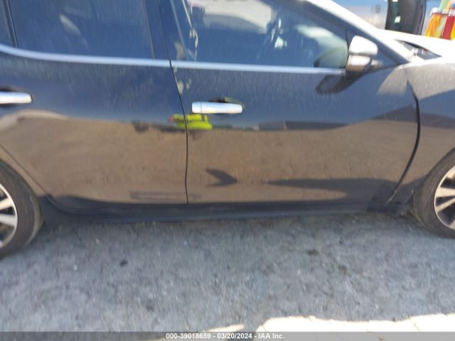 1N4AA6AP5JC379924 Nissan Maxima 3.5 Sl