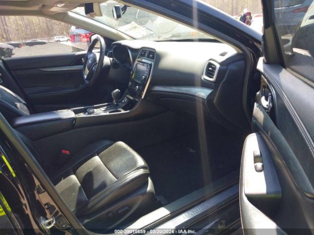 1N4AA6AP5JC379924 Nissan Maxima 3.5 Sl