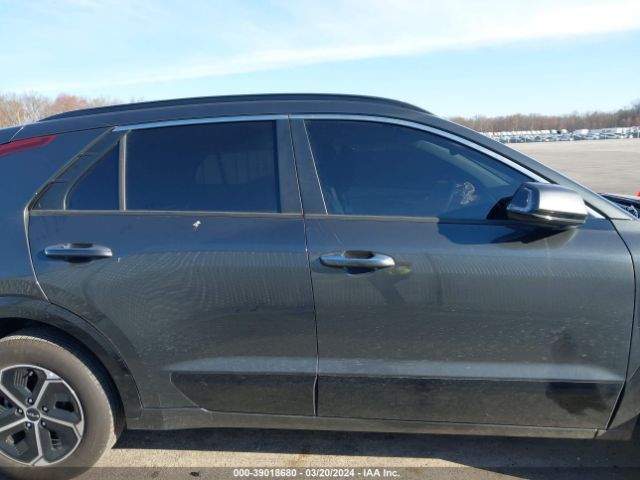 KNDCT3LE0P5066977 KIA NIRO SX
