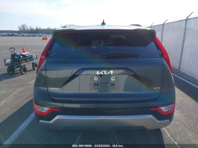 KNDCT3LE0P5066977 KIA NIRO SX