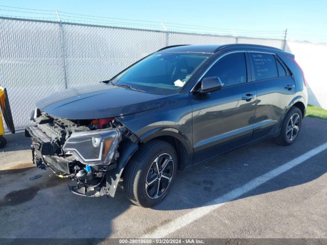 KNDCT3LE0P5066977 KIA NIRO SX