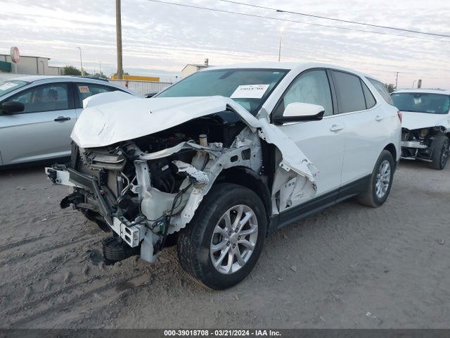 Chevrolet EQUINOX LT 2018 3GNAXJEV0JS618334 Image 2